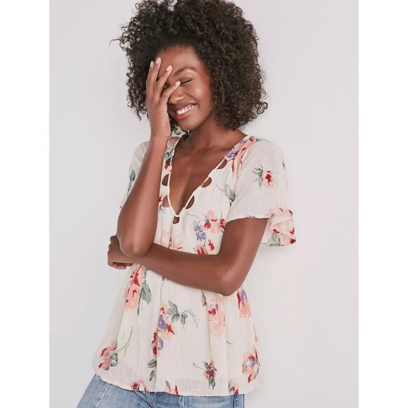 Lucky Brand Tops - Lucky Brand Floral Flutter Sleeve Babydoll Flowy Top Blouse S Small